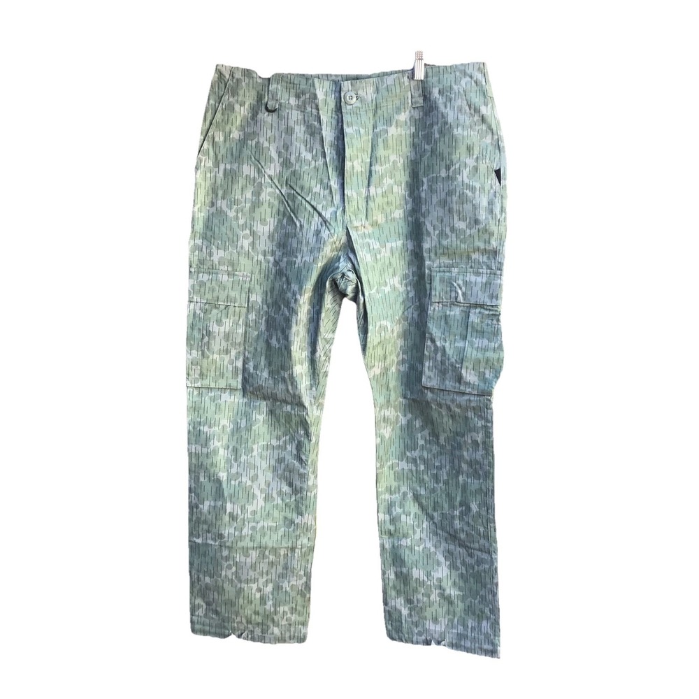 Nike SB Rain Camo Cargo Pants Men's Green Ripstop Skate Size 36 (37x28.5)